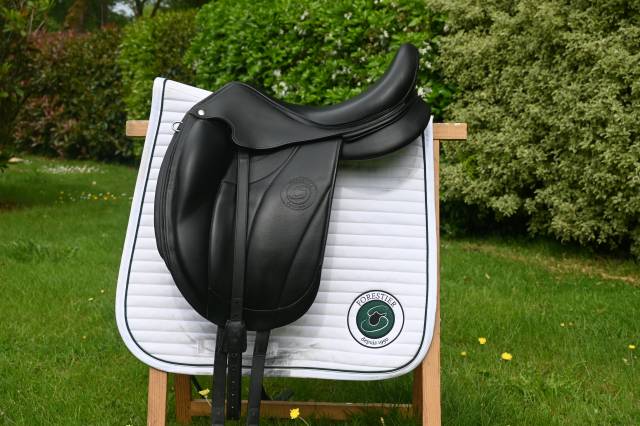 Selle de dressage Forestier Aachen noir 