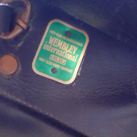 Vends selle dressage Wembley 17"