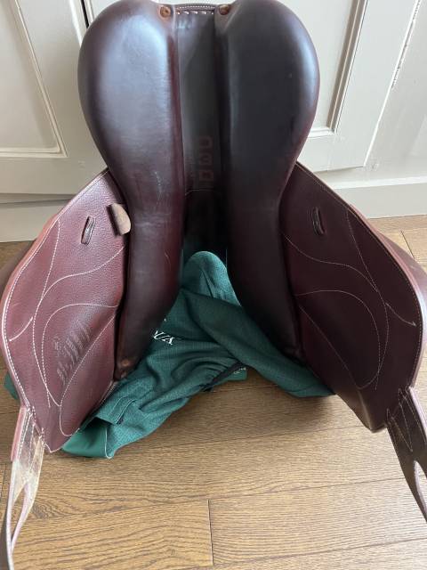 Selle Devoucoux Chiberta 17.5 monoquartier 2023