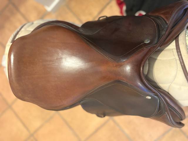 Selle d'occasion CWD 16" - spécial Noël  ? 