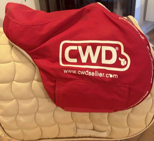 Selle d'occasion CWD 16" - spécial Noël  ? 