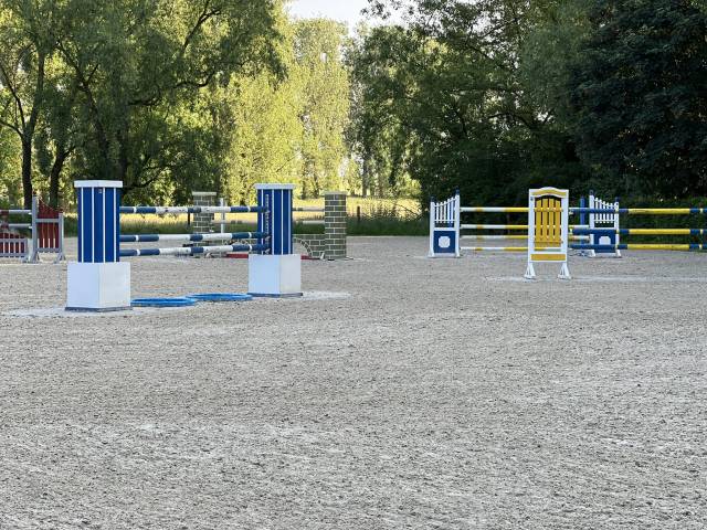 Boxes à louer au Haras de Roch