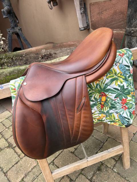 Selle butet 17" année 2019