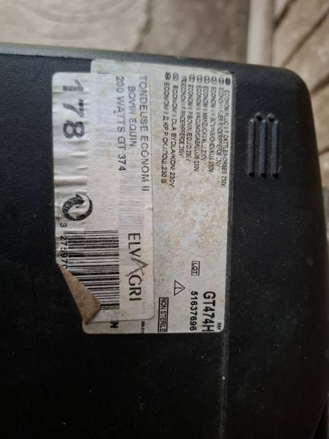 Vends tondeuse cheval marque AESCULAP