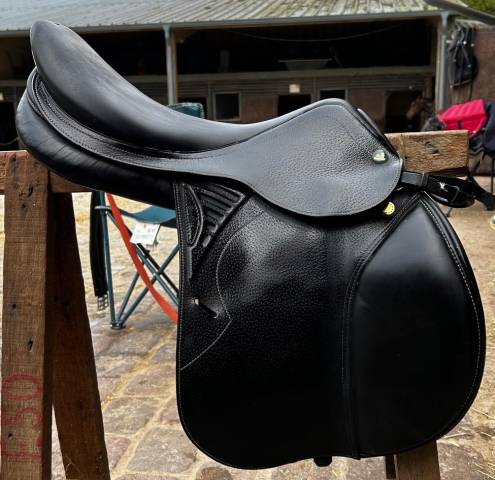 Selle CSO Prestige Versailles 18 pouces