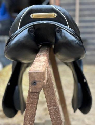 Selle CSO Prestige Versailles 18 pouces