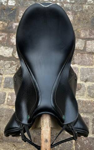 Selle CSO Prestige Versailles 18 pouces