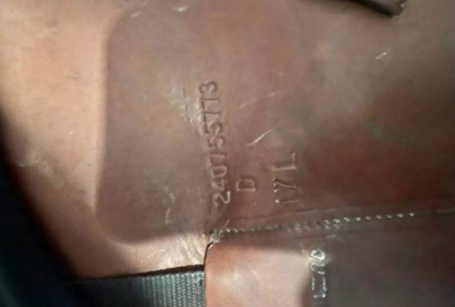 Selle forestier monoquartier brune foncée 17"