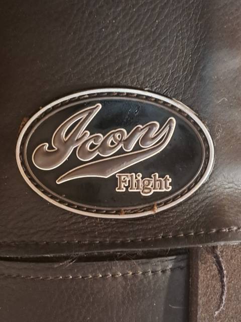 Selle de dressage   Custom Icon Flihgt 17.5" - 2023