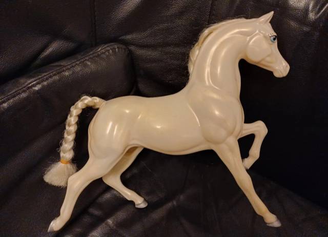 Cheval en plastique