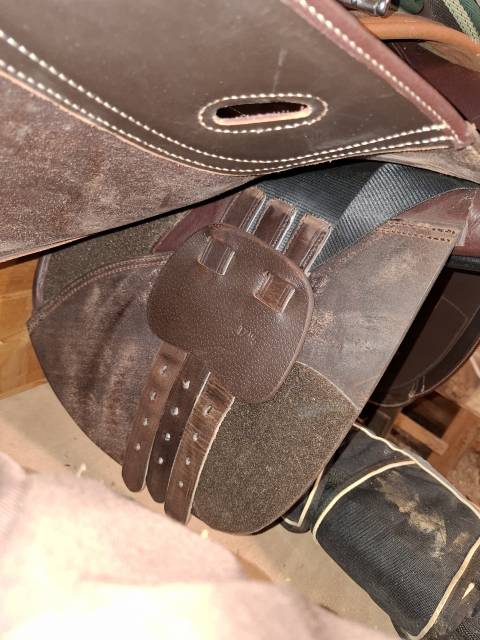 Selle &eacute;quip&eacute;e 