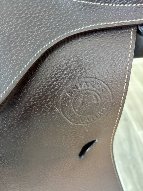 selle Antar&egrave;s 17.5 pouces