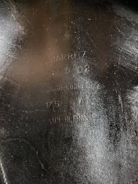 Selle Devoucoux en bon &eacute;tat 17,5