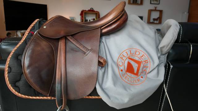 Selle Childeric 18 pouces