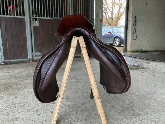 selle Ikonic jumping elite 17,5