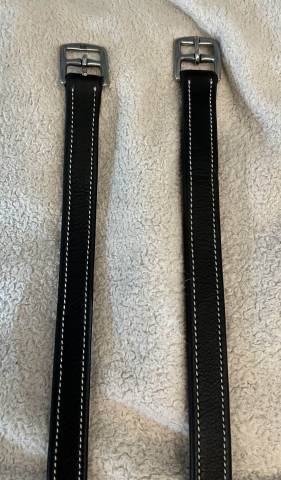 Etrivi&egrave;res Point Sellier Penelope Leprevost