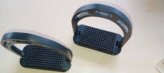 &Eacute;triers aluminium noirs