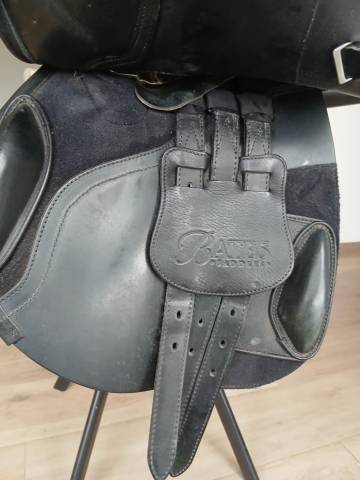 Selle Bates obstacle Elevation Plus 17 pouces