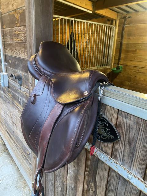 Selle CWD close contact -17 pouces