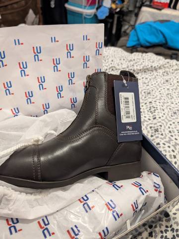 Bottine premier &eacute;quine neuve