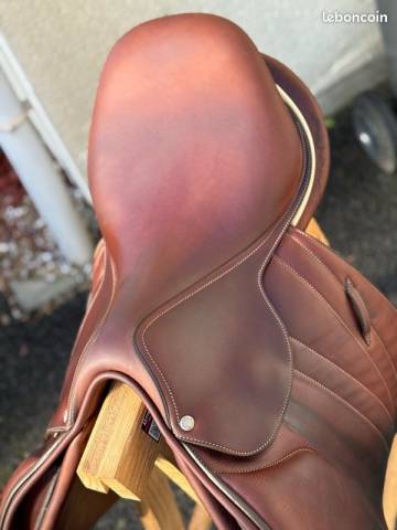 selle butet semi creuse 17 pouces 2021