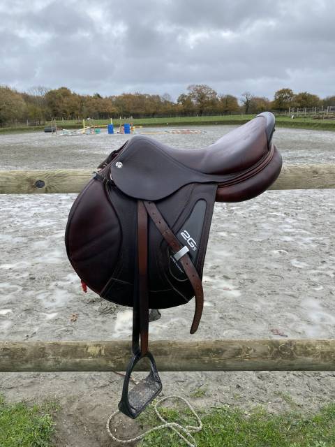 Selle CWD 2GS 17pouces