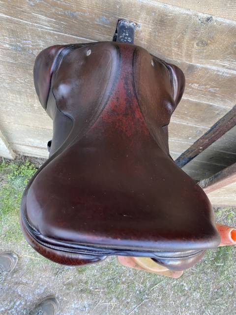 Selle obstacle Herm&egrave;s 17,5