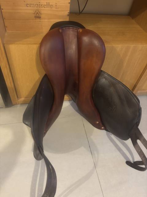 Selle monoquartier cross cso Child&eacute;ric taille 18 pouces