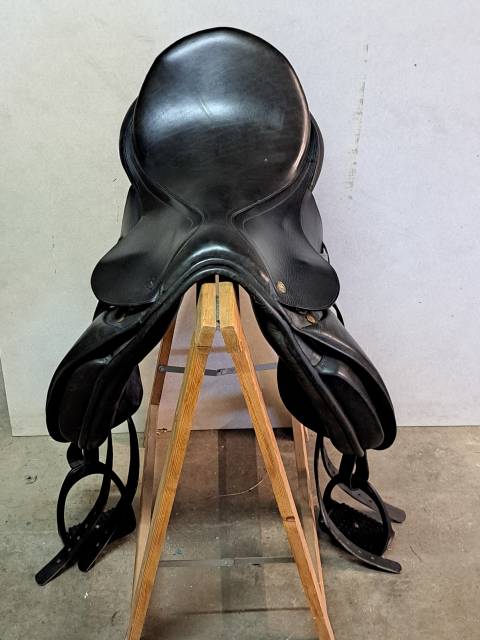 Selle dressage knight rider 17,5'