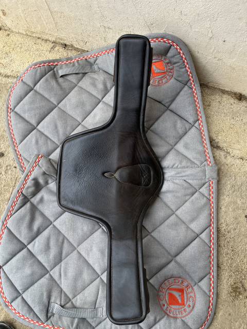 Selle mono quartier childeric 