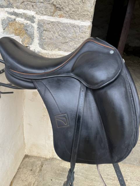 Selle dressage childeric 