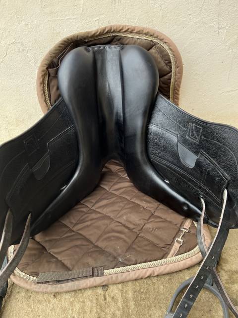 Selle dressage childeric 