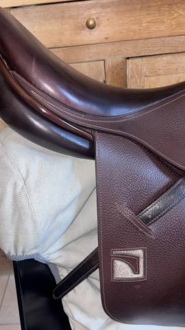 Selle Childeric ann&eacute;e 2024