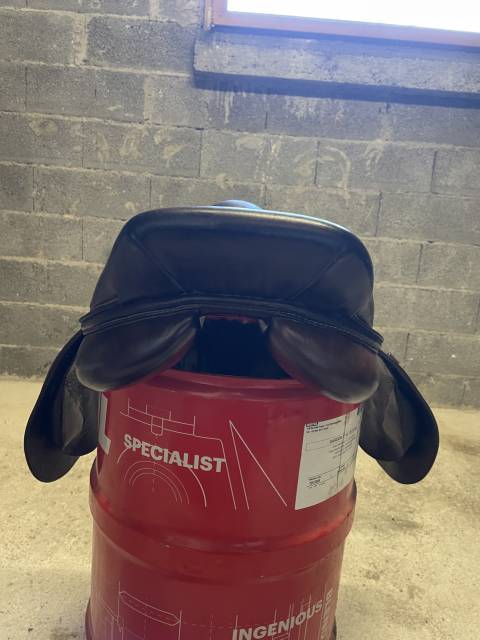 Selle &Eacute;ric Thomas 17pouce 