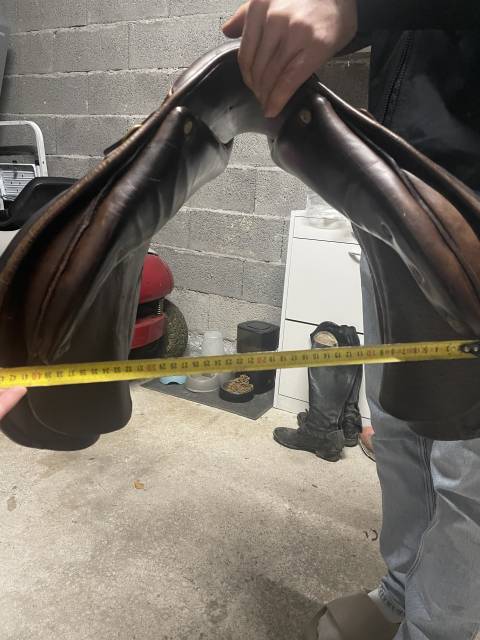 Selle &Eacute;ric Thomas 17pouce 