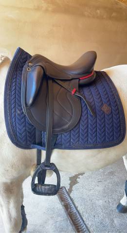 Selle Dressage CWD 17&rsquo;5