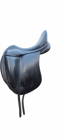 Selle Dressage Childeric DSG 18" 