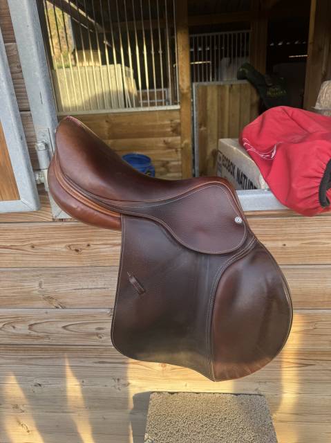 Selle &eacute;quipe 17&rsquo; 