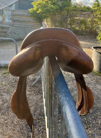 Selle devoucoux chiberta 17"