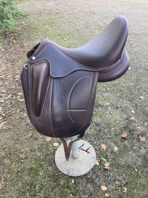 Vend selle de dressage Arion