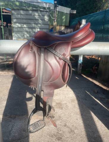 Selle Devoucoux Chiberta O 17