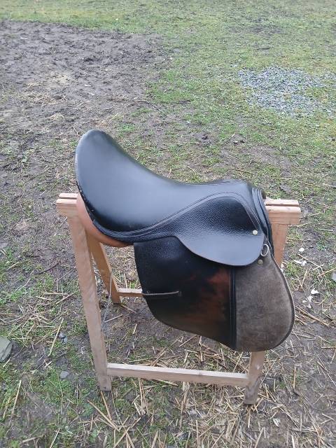 Selle taille 17.5 pouce 