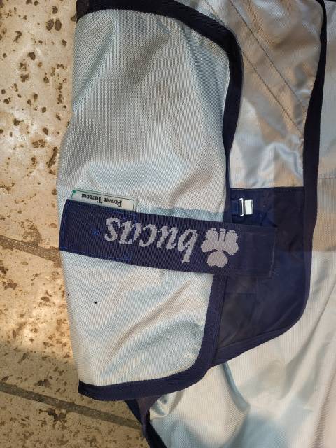 Couverture Bucas Power Turnout Light big neck