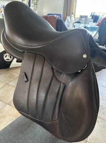 Selle S&eacute;oul Forestier 17&rsquo; buffle 