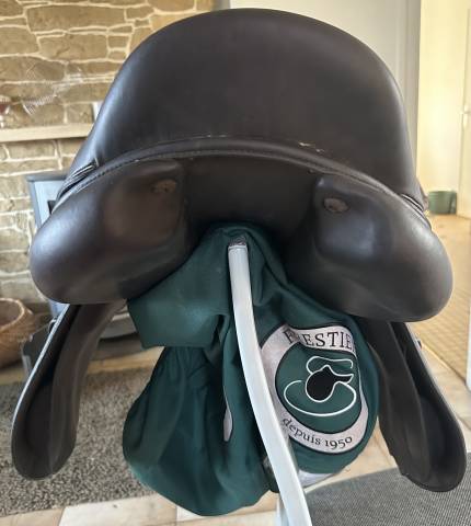 Selle S&eacute;oul Forestier 17&rsquo; buffle 