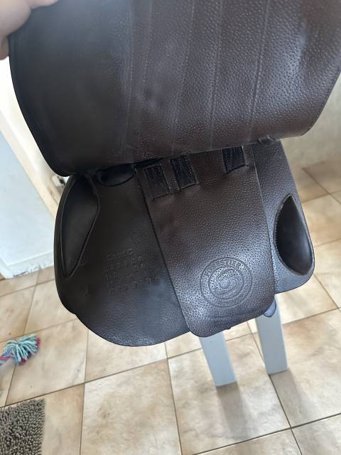 Selle S&eacute;oul Forestier 17&rsquo; buffle 