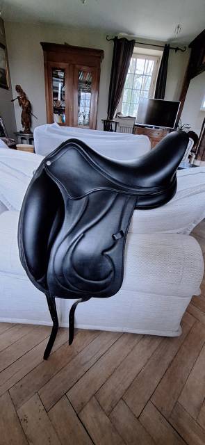 Selle Antares mod&egrave;le Cadence de 2022