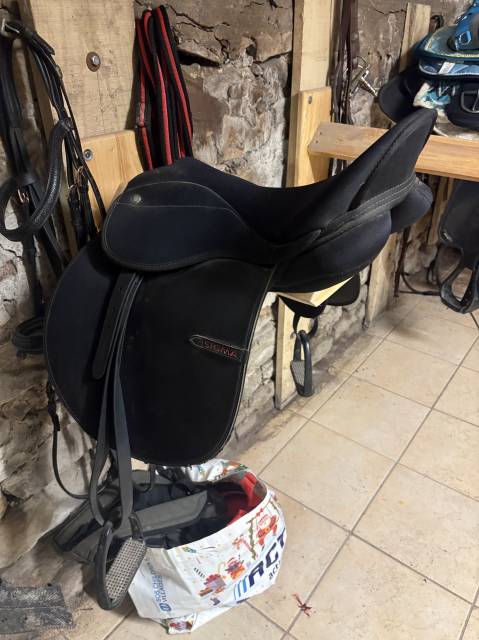Selle d&rsquo;&eacute;quitation classique