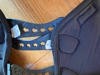 Ensemble gu&ecirc;tres de dressage V&eacute;r&eacute;dus cheval