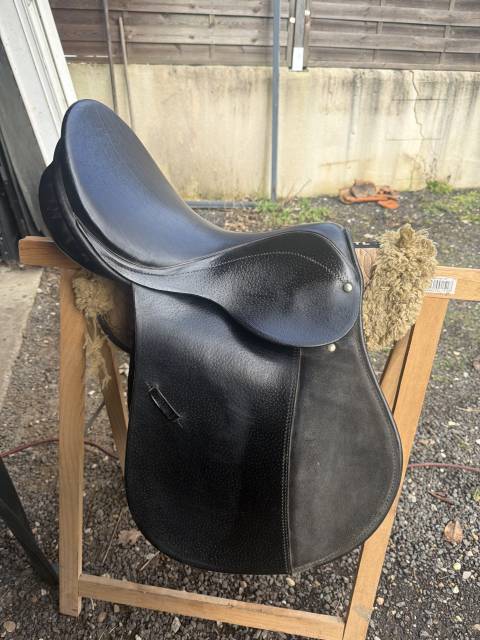 Selle ADAM Mistral 17,5&Prime;